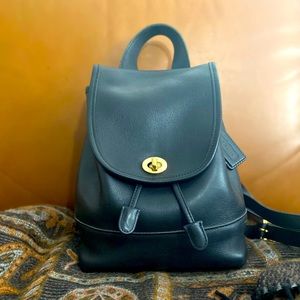 black vintage coach backpack in excellent condition.
